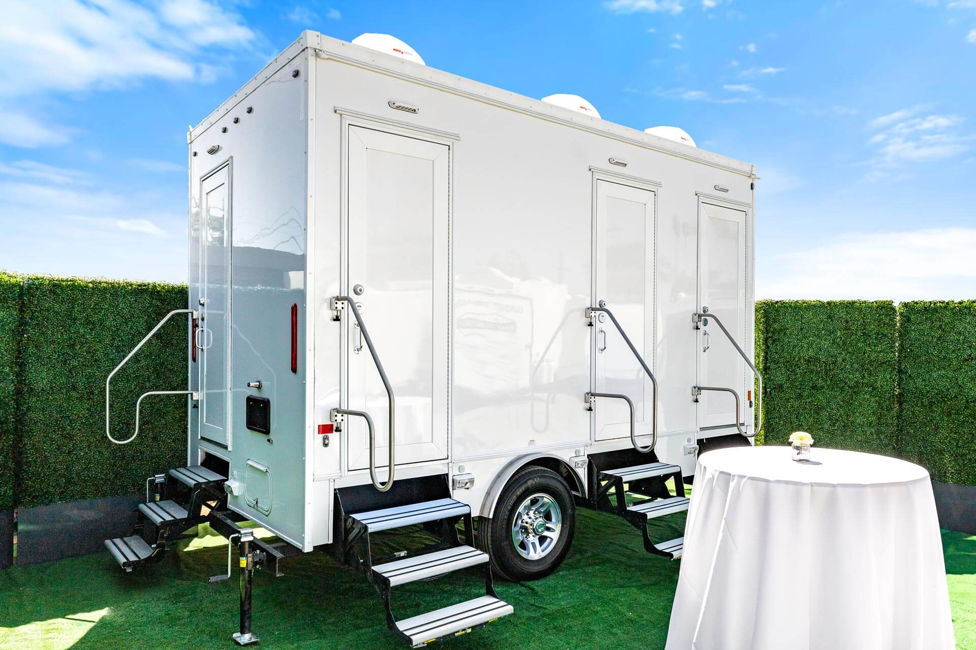 Luxury Restroom Trailers: The Optimal Choice for Outdoor Event Restrooms in Porta Potty Rental Dallas TX